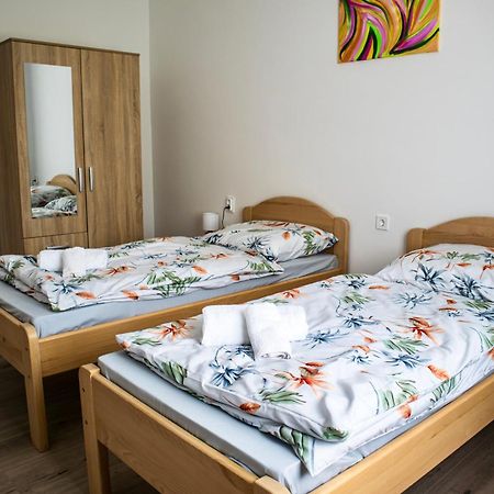 Izisz Apartman Matraterenye Bagian luar foto