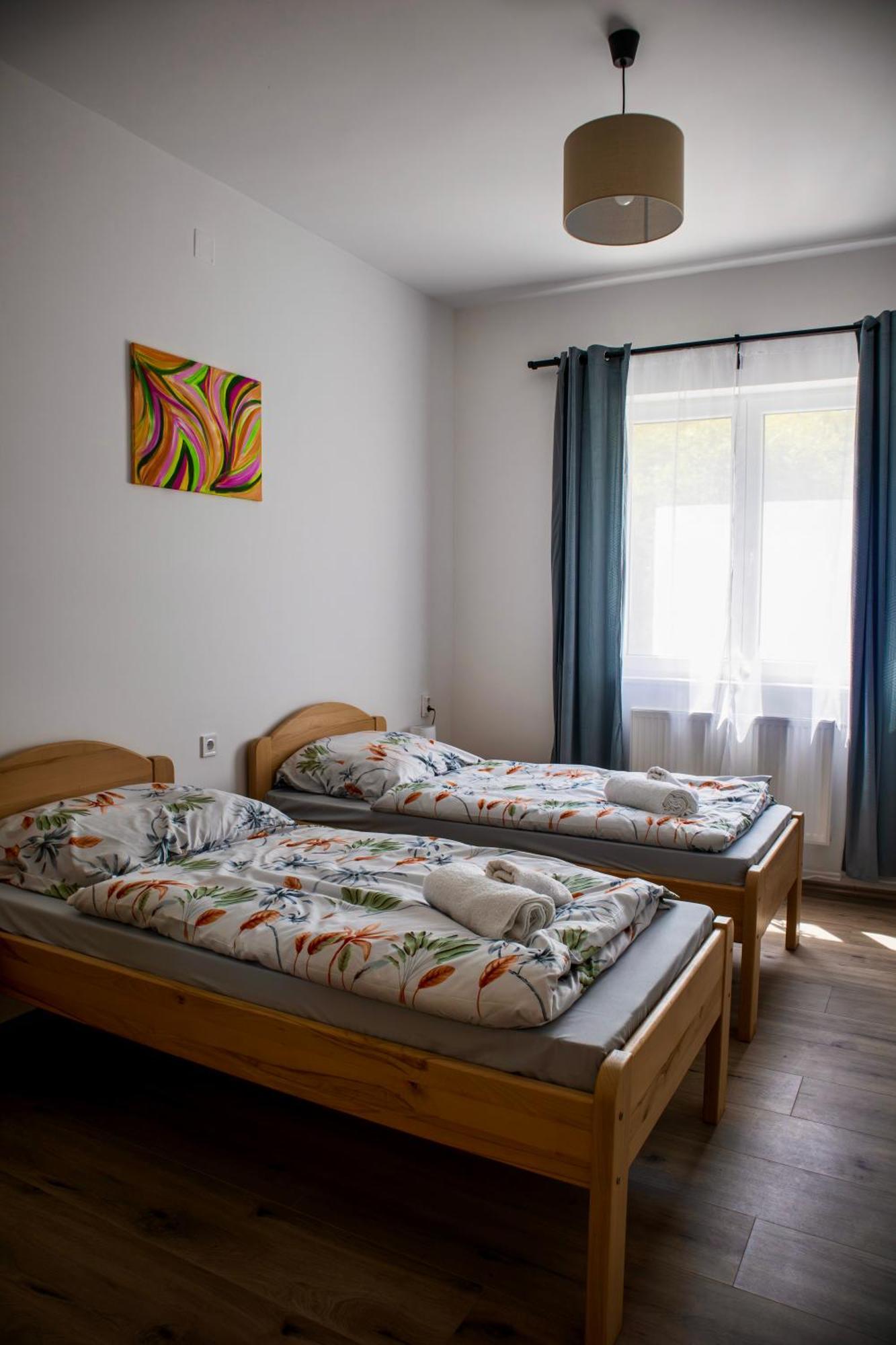 Izisz Apartman Matraterenye Bagian luar foto