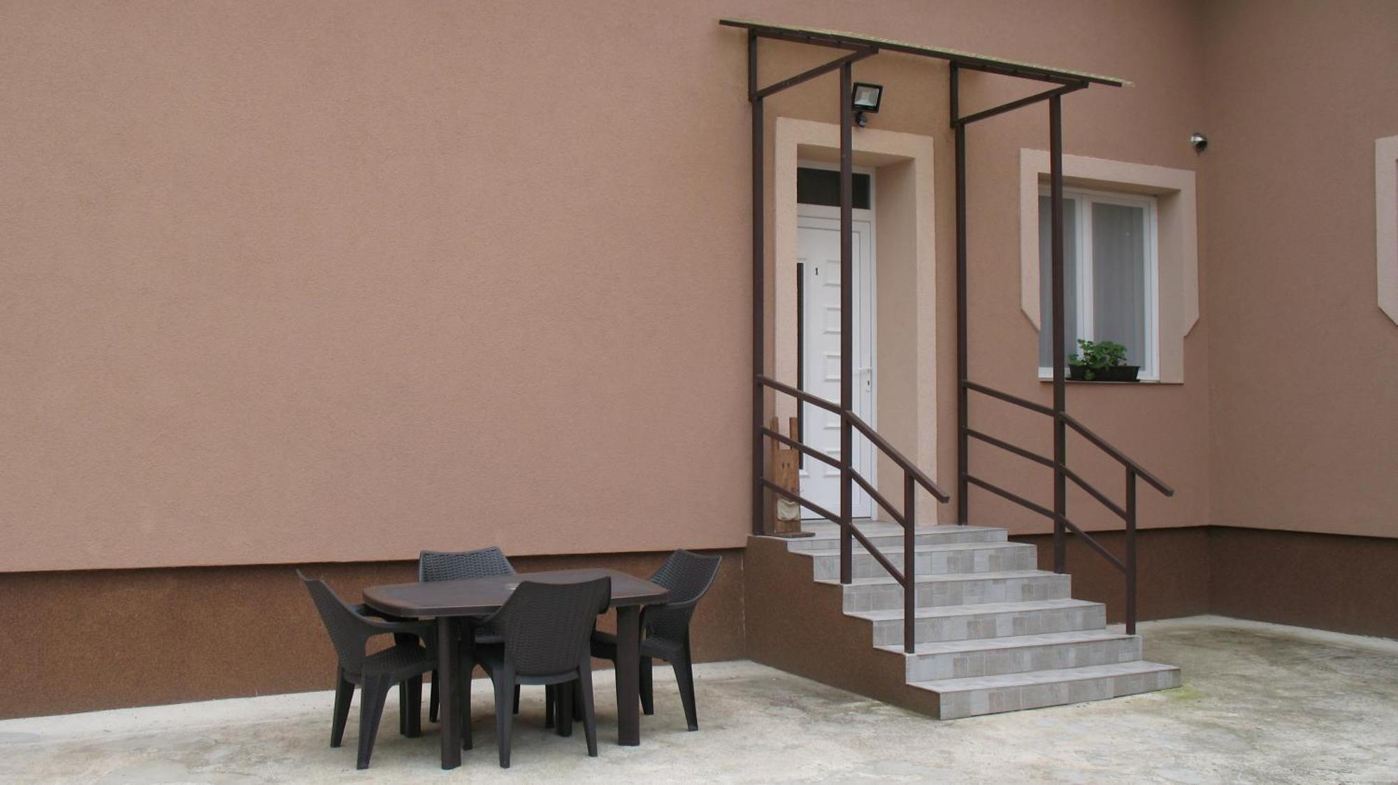 Izisz Apartman Matraterenye Bagian luar foto